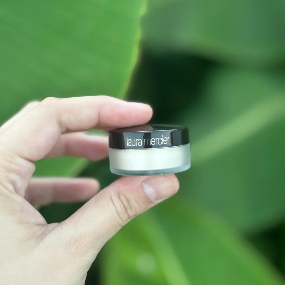 NWOT Laura Mercier Mini Translucent Powder